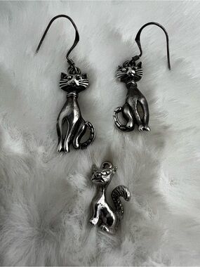 Vintage Sterling Silver Cat Jewelry Set • 925MKV Earrings & STER Pendant